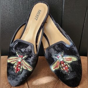 Mixit Womens's Black Velvet Bee Embroidered Mules Size 6